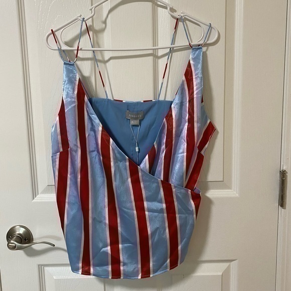 Finders| Women | Strapped Top - Picture 1 of 6